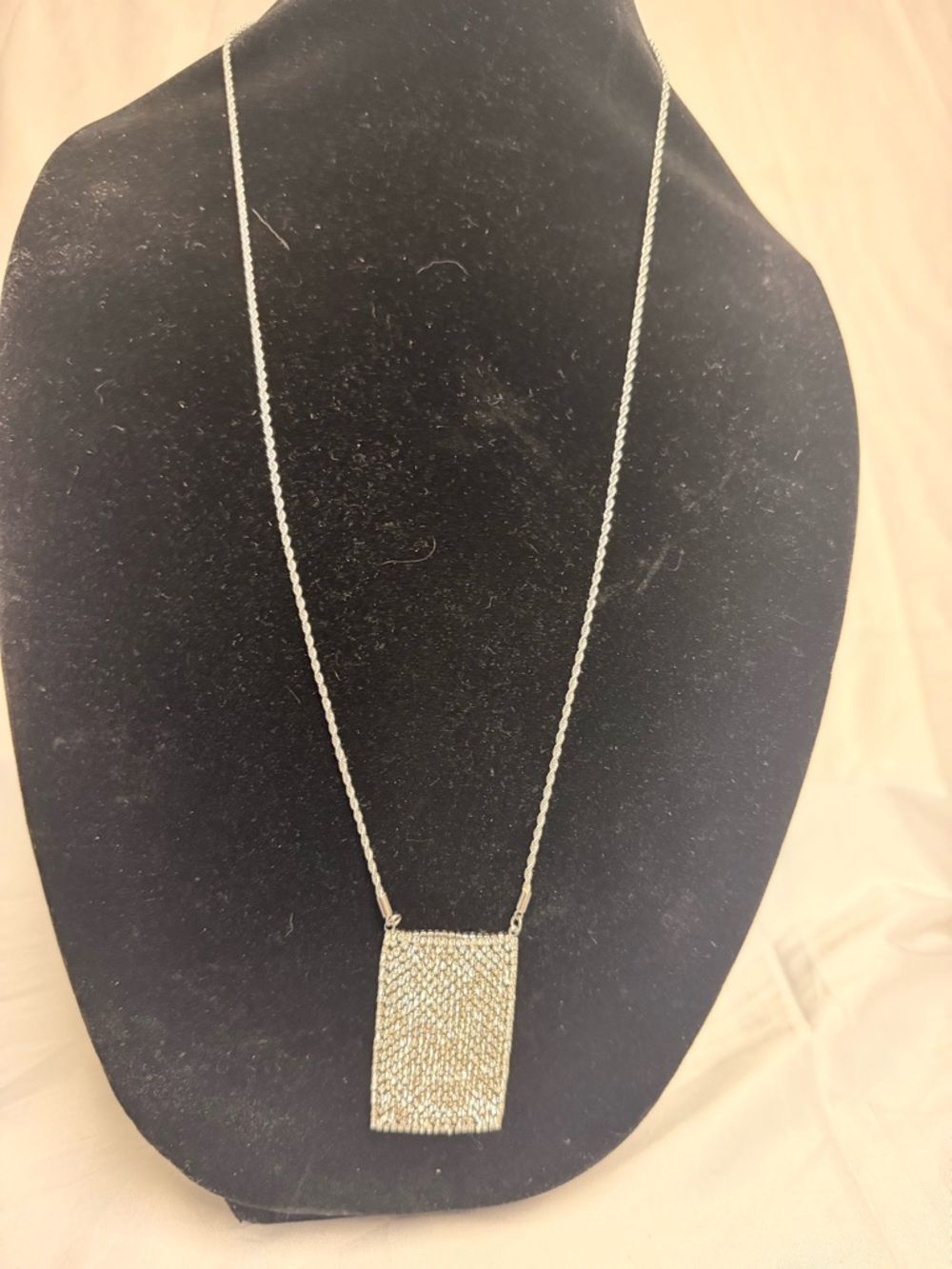 Silver Tone Mesh Pendant Necklace Rhinestone Flexible Drop Statement